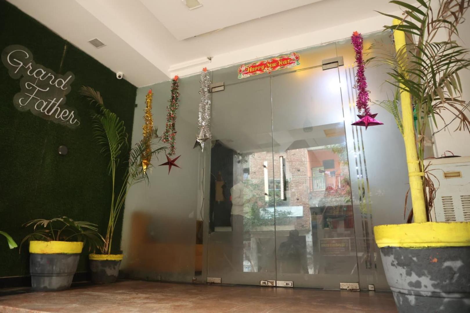 Hotel Grand Father Agra  Exterior photo